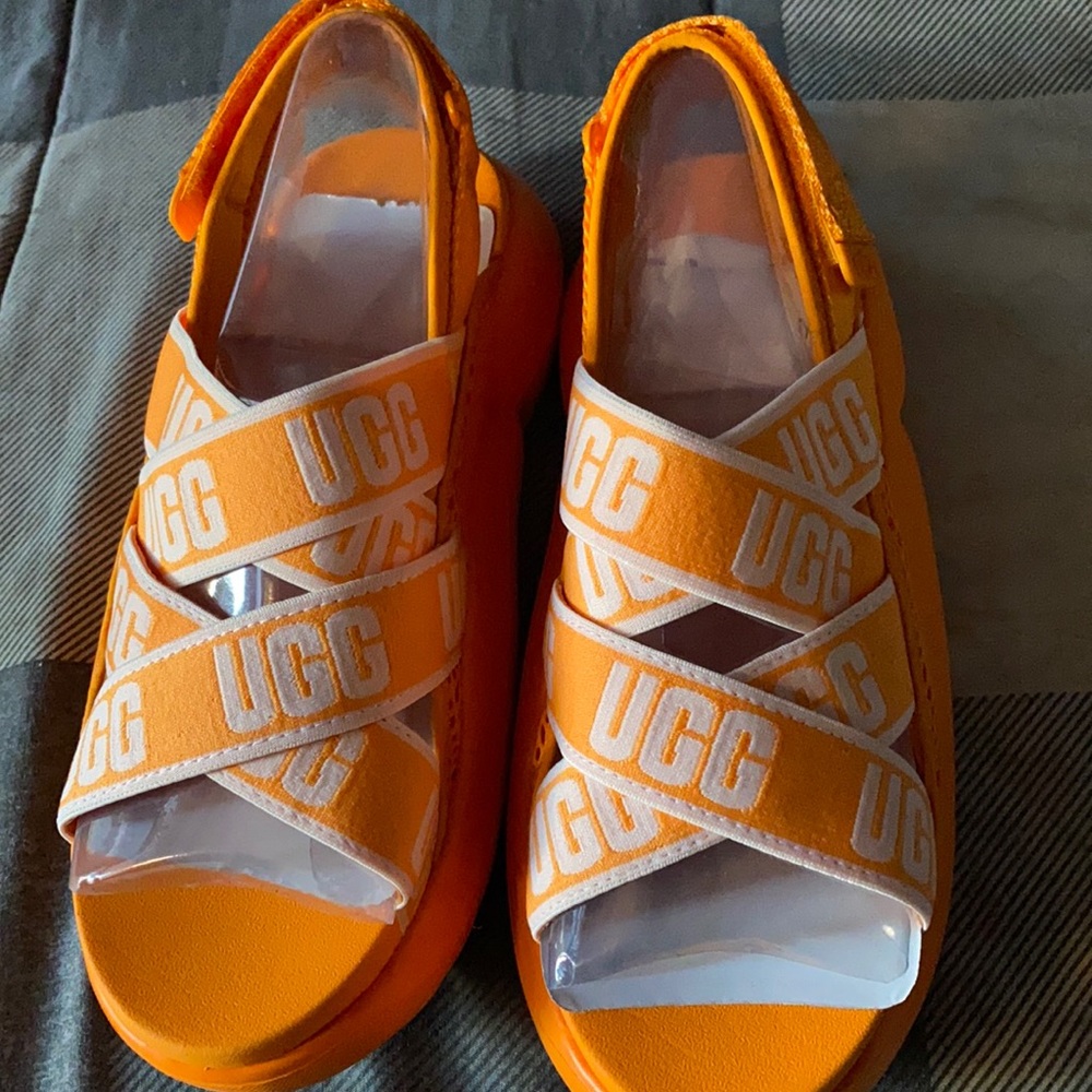 Women sandals
